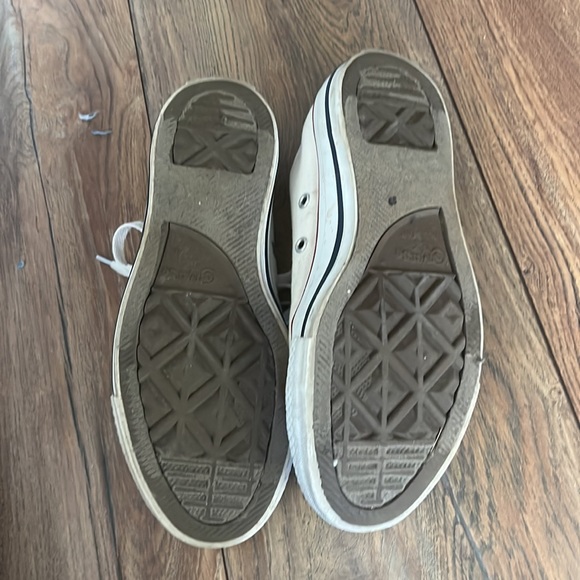 Converse chuck Taylor all star white sneakers, size 6 - Picture 6 of 6